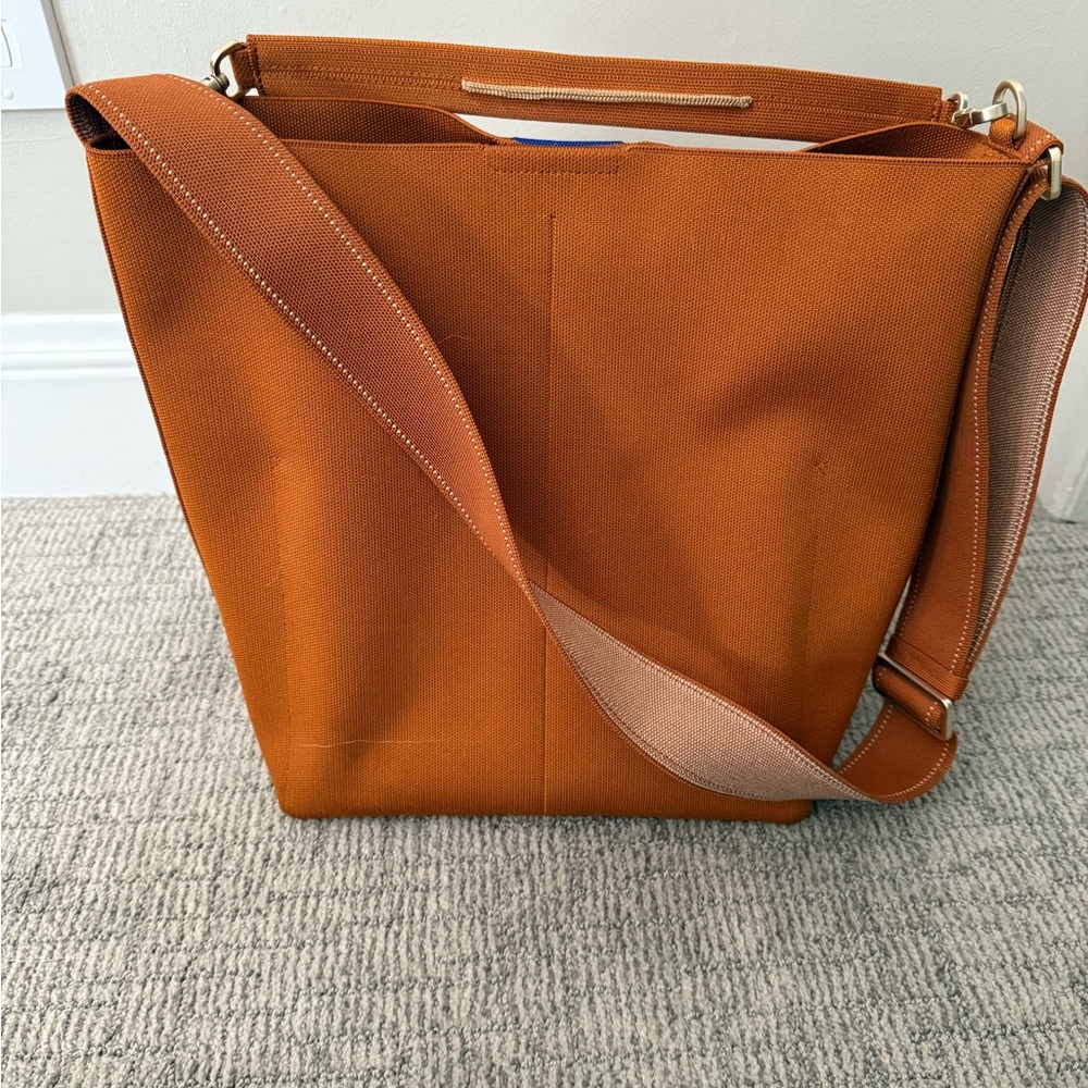 Rothy’s amber large bucket bag